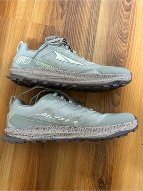Altra Lone Peak 9 - Women’s 11